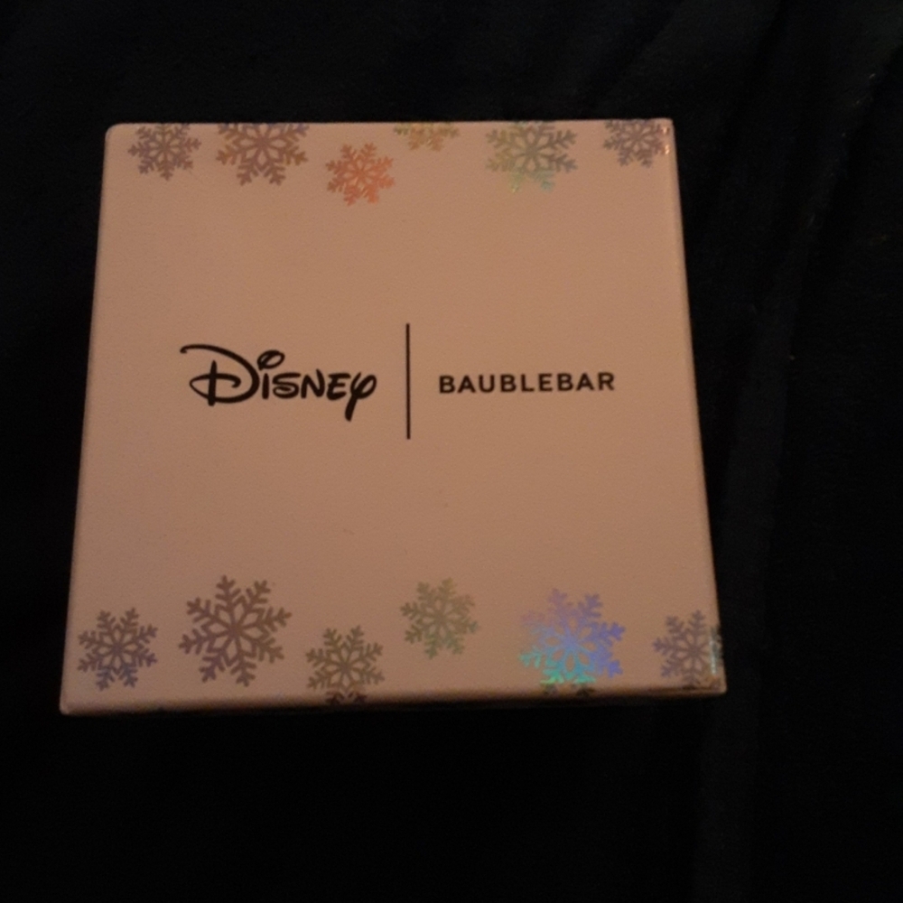 Disney BaubleBar Winnie the Pooh Holiday Christmas Stud Earrings - Picture 3 of 3